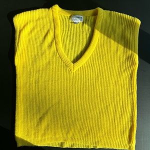 Vintage vest, excellent condition. Size M